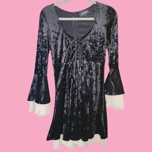 Dollskill Widow Ivory Tempting Enchantress Velvet Dress-Black-SizeM